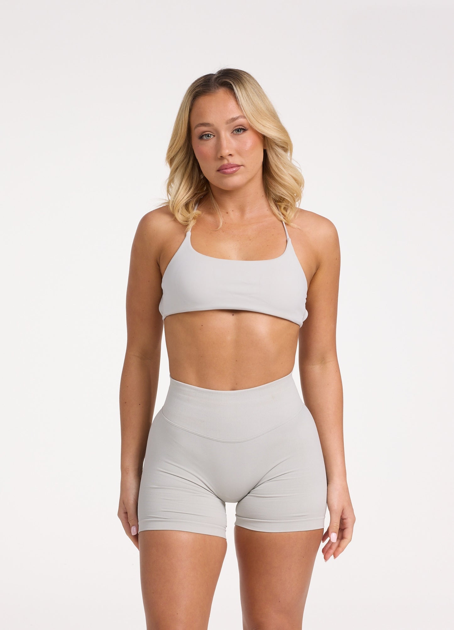 Verity Crop 02