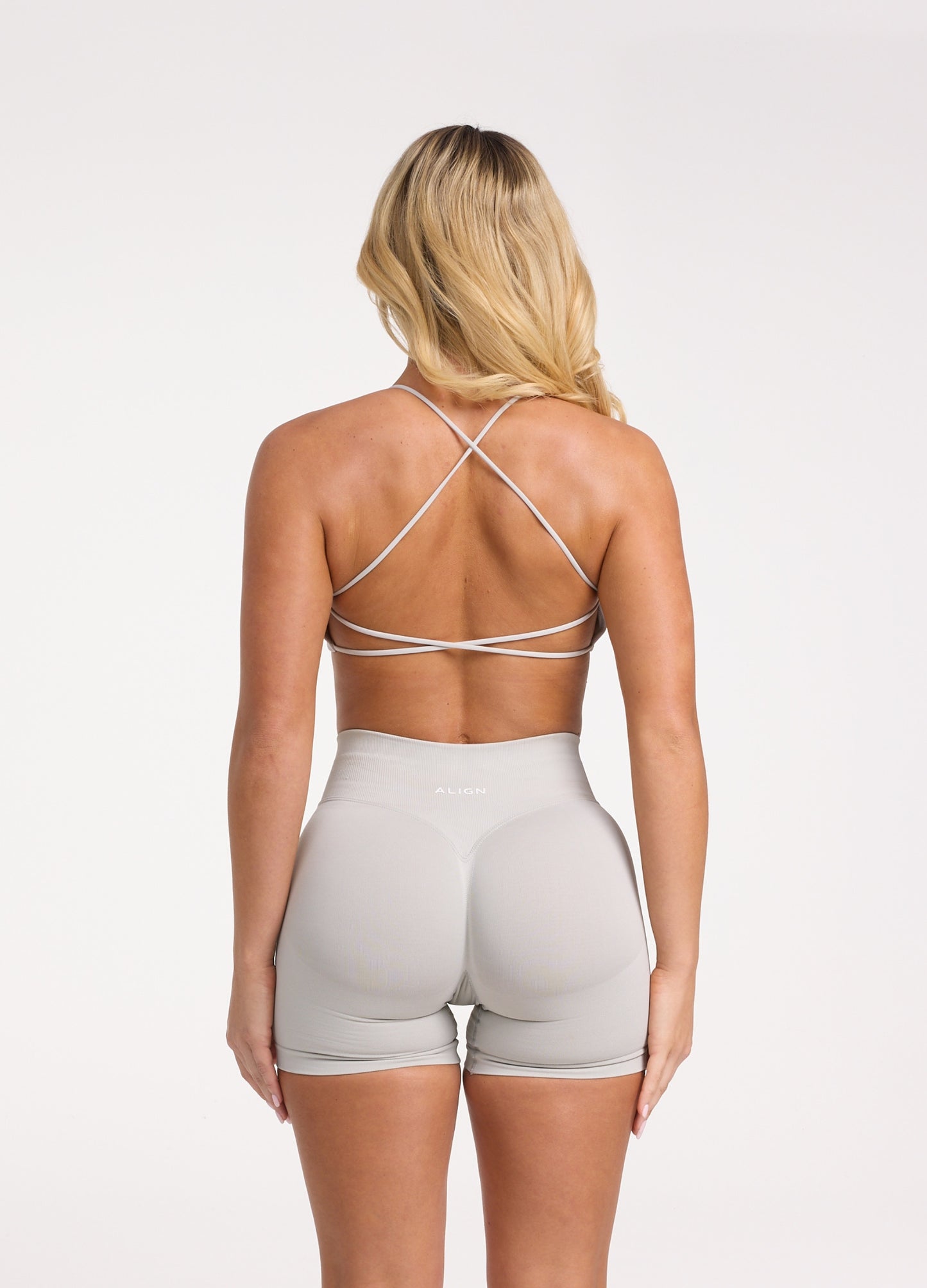 Verity Crop 02