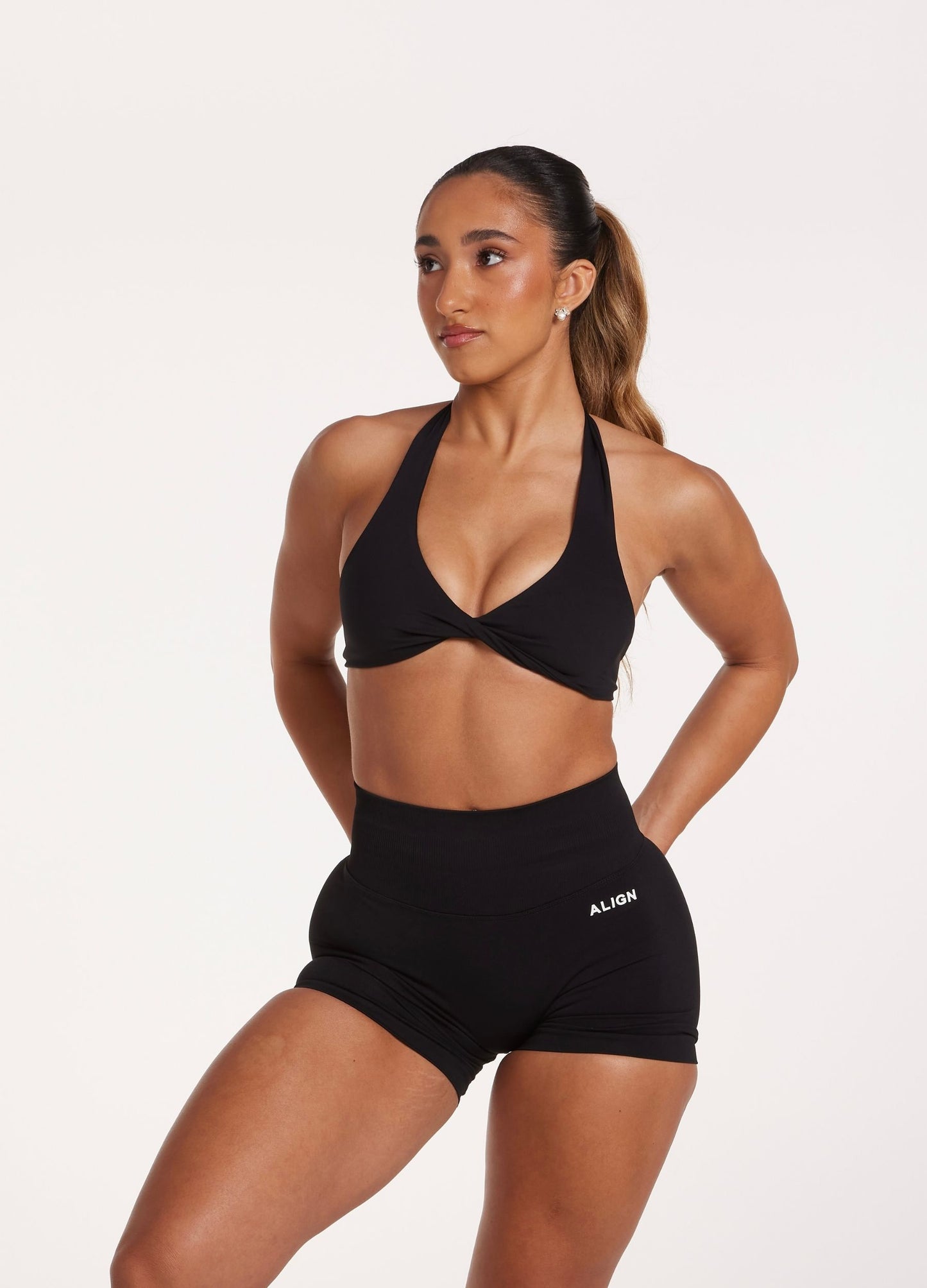 Bella Crop