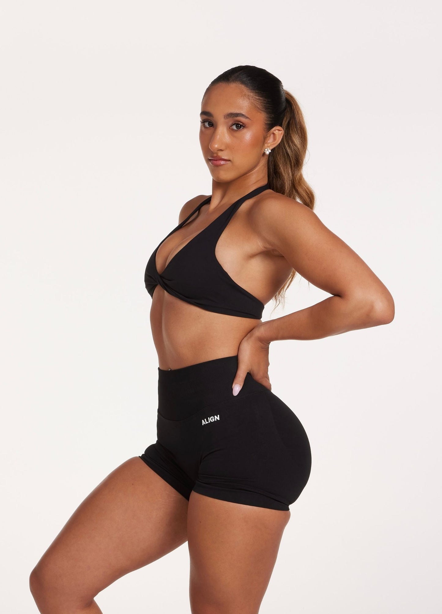 Bella Crop