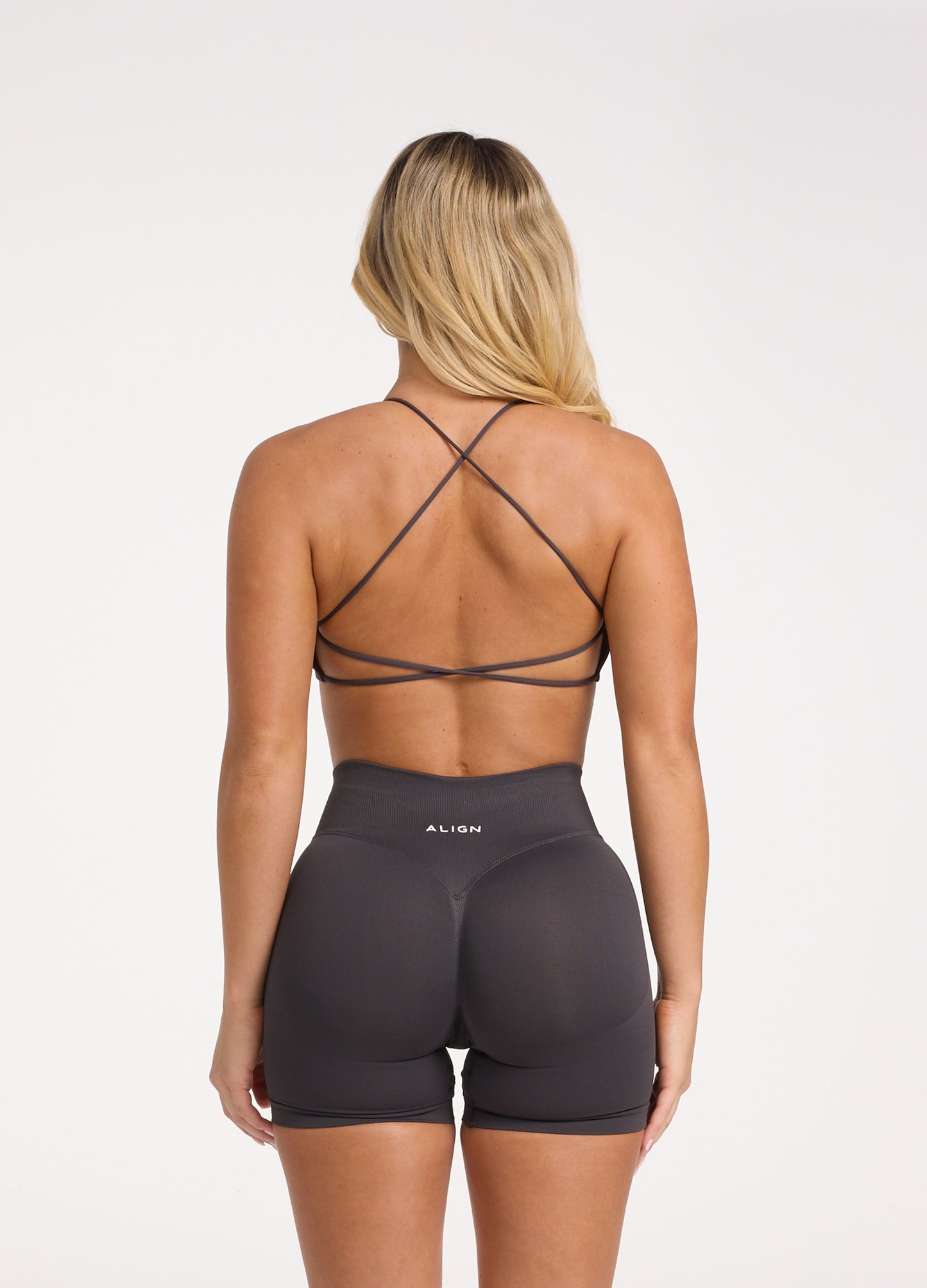 Verity Crop 02